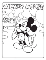 Mickey Mouse frente a la Casa Club