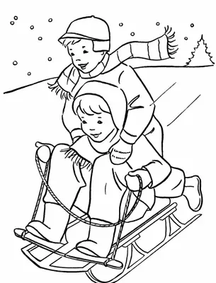 Garçon et fille en traîneau d'hiver